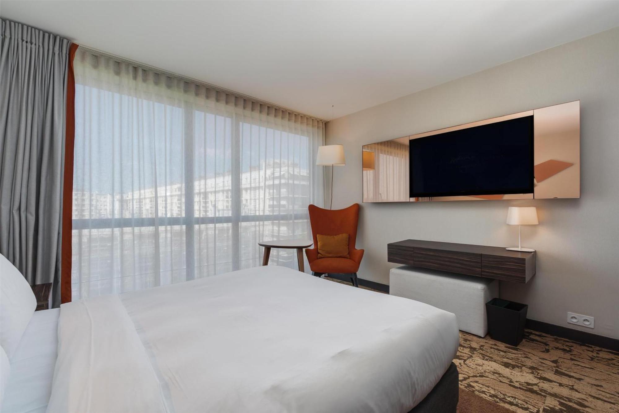 Radisson Blu Hotel, Paris Boulogne Екстериор снимка