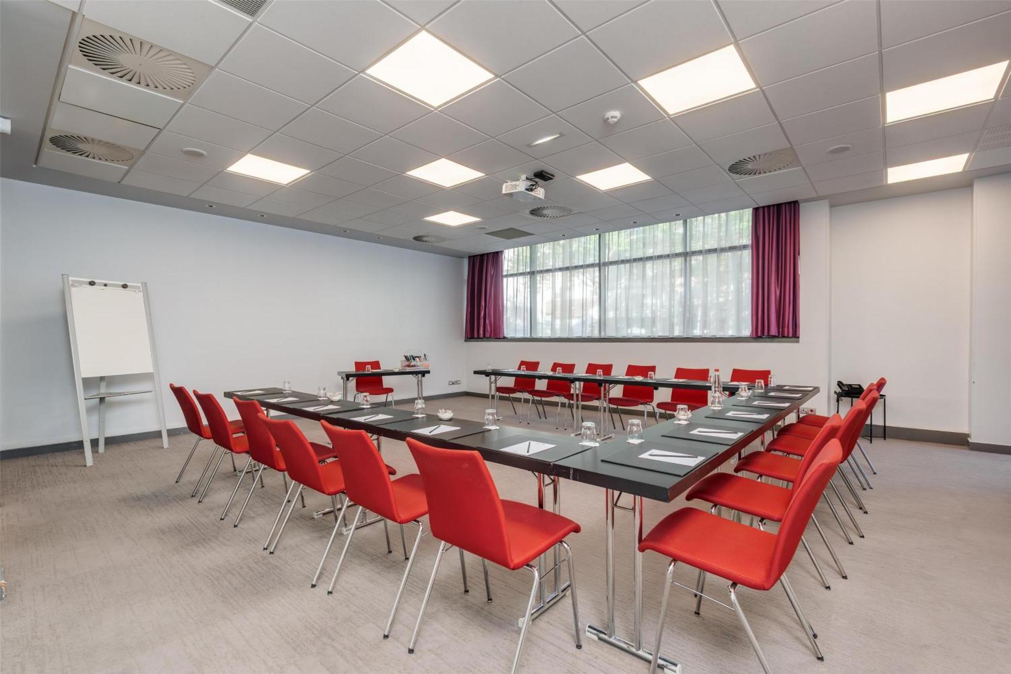 Radisson Blu Hotel, Paris Boulogne Екстериор снимка