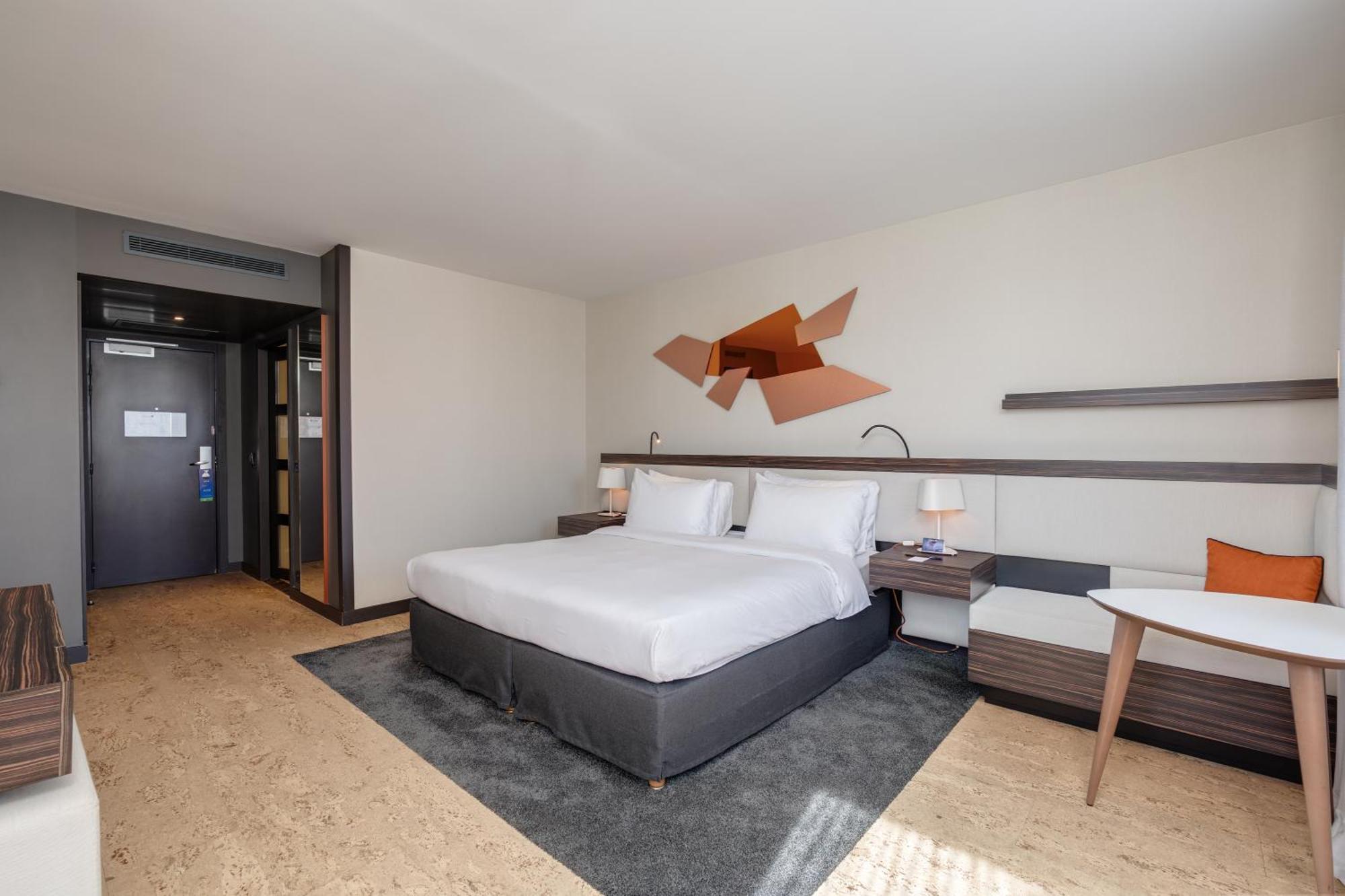 Radisson Blu Hotel, Paris Boulogne Екстериор снимка